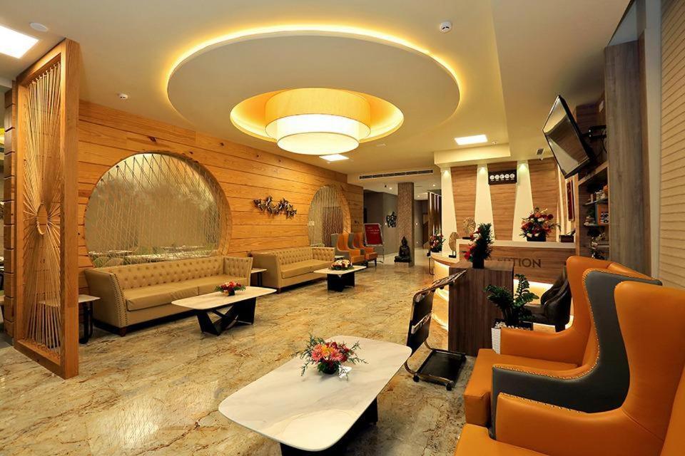 Hotel New York Square Kottayam Exteriér fotografie
